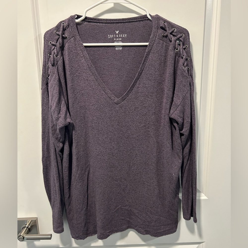 American Eagle Sweater